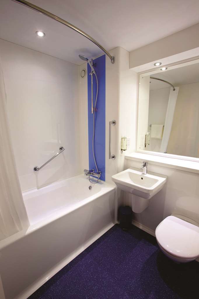Travelodge Ludlow Woofferton Szoba fotó